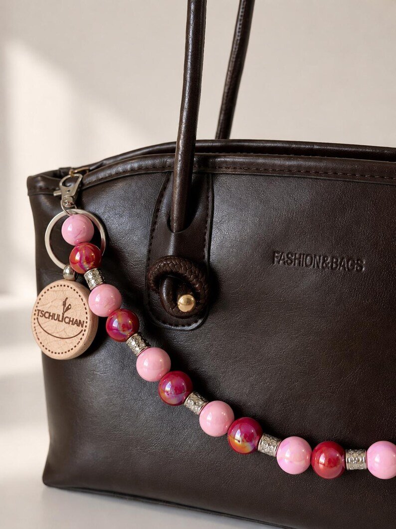CherryLove Pink Taschenkette Bunt - Handgemachter Geschenkidee für Frauen & Mädchen – Bild 2