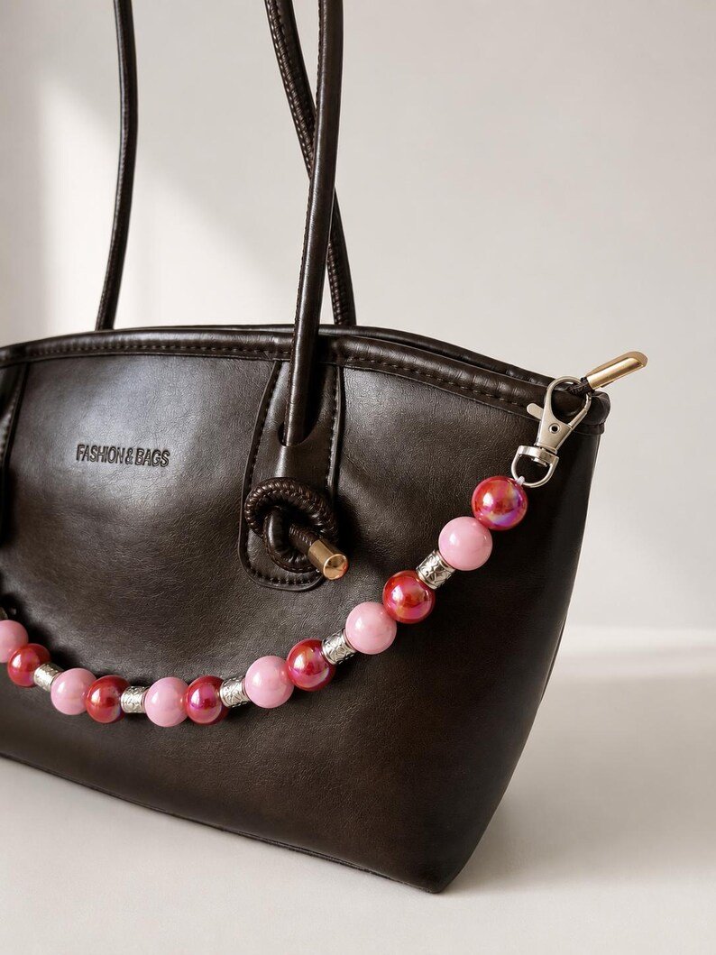 CherryLove Pink Taschenkette Bunt - Handgemachter Geschenkidee für Frauen & Mädchen – Bild 3