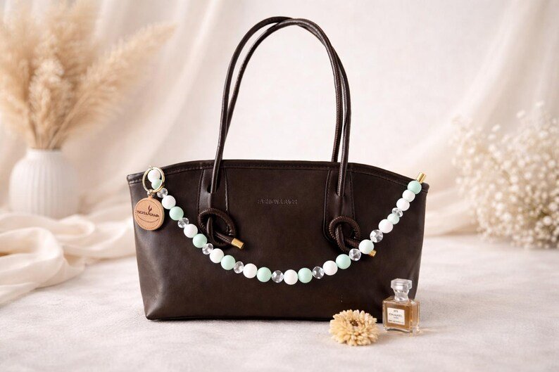 Frosty Breeze Mint Weiß Taschenkette - Aesthetic Bag Chain Handbag Accessory - Handmade Geschenk für Frauen – Bild 5