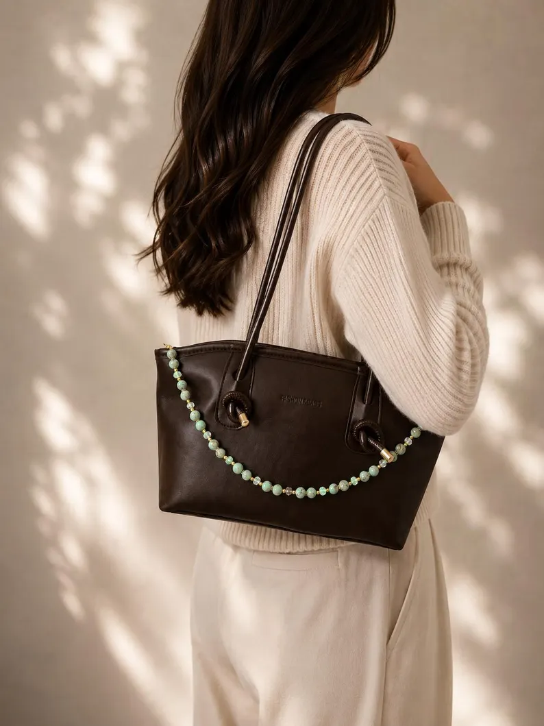 Mint Aura – Luxus Perlen‑Taschenkette in Mint Grün, elegantes handgemachtes Geschenk für Frauen
