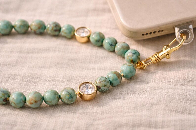 Mint Orbit Handykette Perlen – Handmade Aesthetic Phone Charm, Elegantes Handyband Geschenk für Frauen – Bild 3