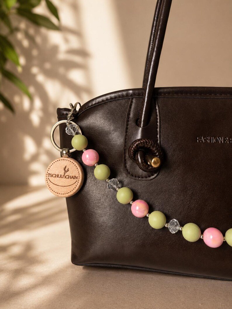 Strawberry Matcha Taschenkette - Bag Charm Kawaii Cute - Rosa Grün Erdbeer Matcha Anhänger Geschenkidee für Frauen – Bild 2