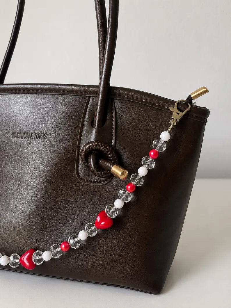 Sweet Love Rote Liebes Herz Taschenkette aus Perlen – Elegante & süßes Love‑Accessoire - Geschenkidee – Bild 6